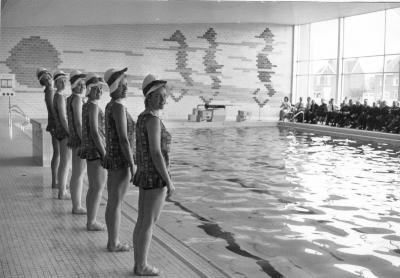 Opening stedelijk zwembad, 1972