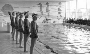Opening stedelijk zwembad, 1972