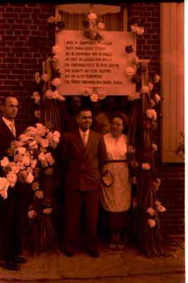 Missiaen gehuldigd als Bolderskampioen, Izegem, 1958