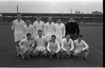 Ploegopstelling voetbalmatch Racing Gent-F.C. Izegem, Izegem, 1958