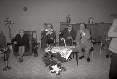 Viering Gouden huwelijk in rusthuis, Moorslede 1976