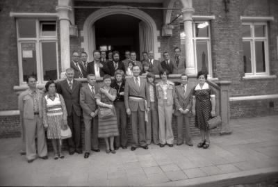 Groepsfoto met burgemeester, Passendale 1976