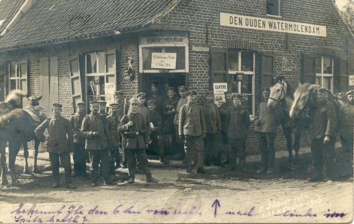 Soldaten met paarden voor café "Den Ouden watermolendam", Moorslede