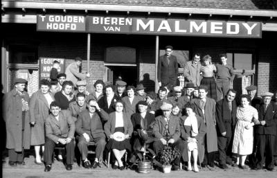 Kampioenviering café "'t Gouden Hoofd", Izegem, 1958 