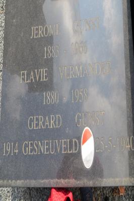 Aandenken aan Jerome en Gerard Gunst, Flavie Vermander, Hooglede