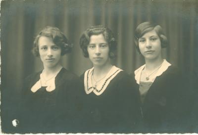 Foto van 3 vrouwen