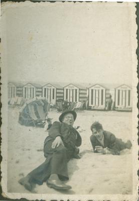 Twee mannen op het strand