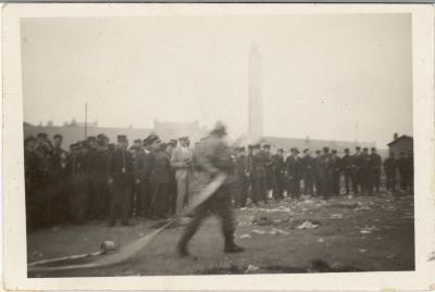 Huldiging (?), Calais, 1932