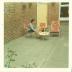 Vrouw in tuin