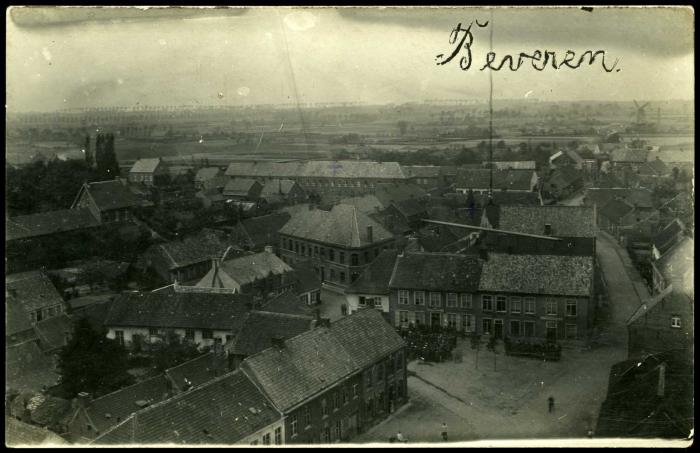 Luchtfoto van centrum van Beveren-Roeselare