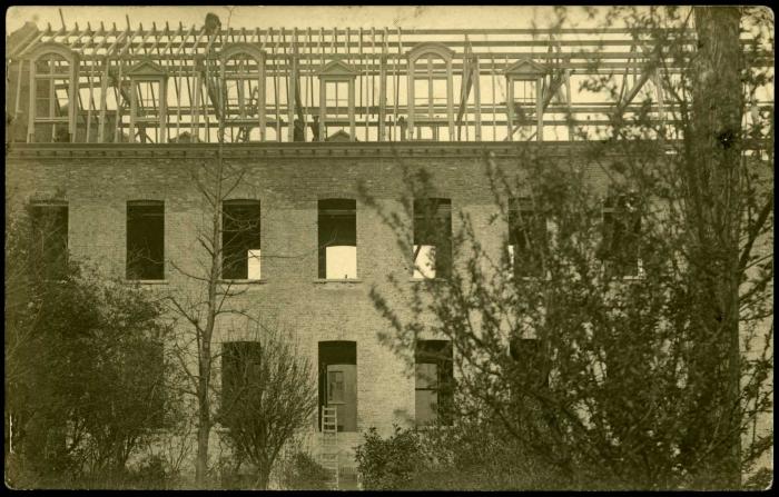 Noordzijde van de ingangsdreef van het Klein Seminarie, in opbouw, 1914-1918