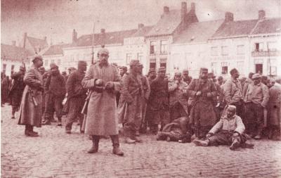 Groepje krijgsgevangenen, Roeselare 23 april 1915
