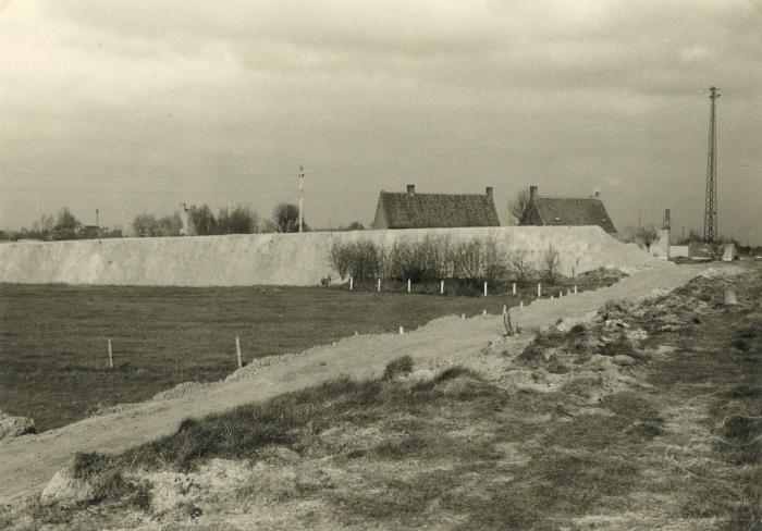 Werken aan De Centrumbrug en de Vaart, Ingelmunster, ca 1956