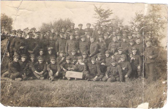 Groepsfoto soldaten/ namen