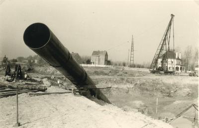 Werken aan De Centrumbrug en de Vaart, Ingelmunster, ca 1956