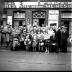 Groepsfoto café De Reisduif,1957
