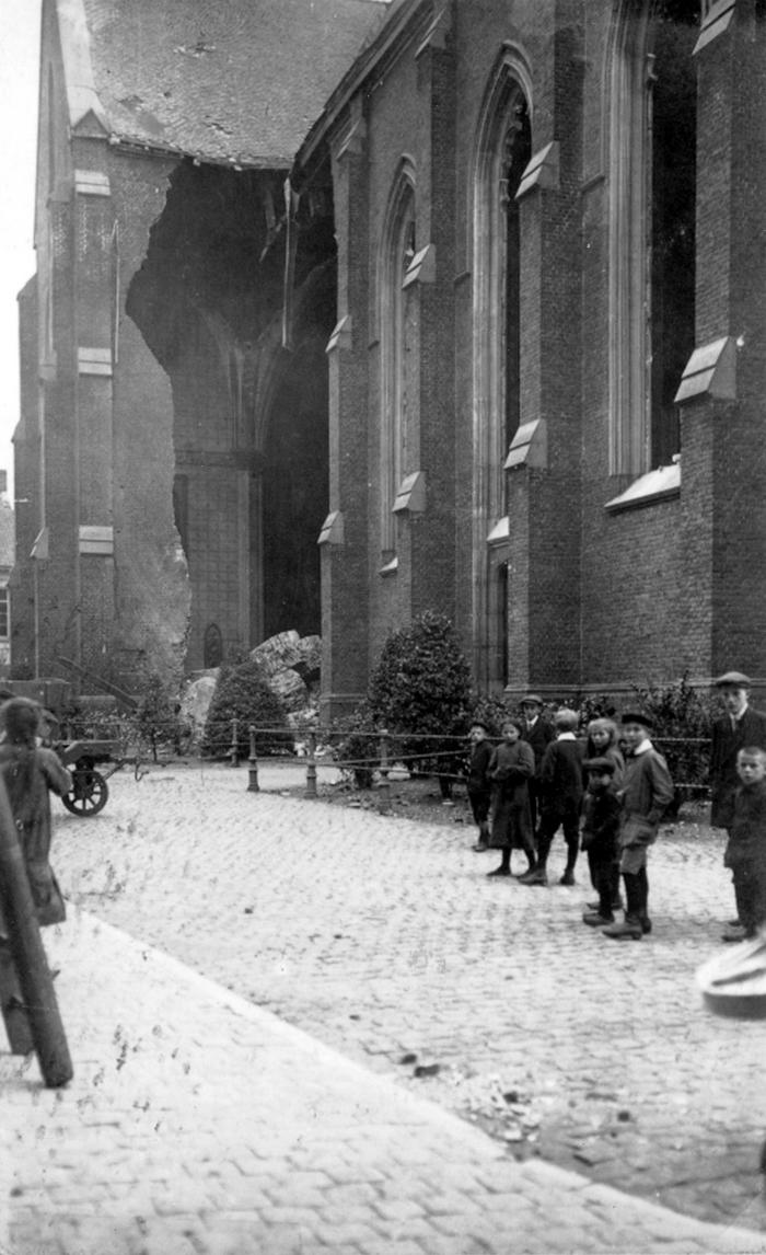 Bomaanslag op noorderbeuk Sint-Tillokerk, Izegem, 22 september 1917