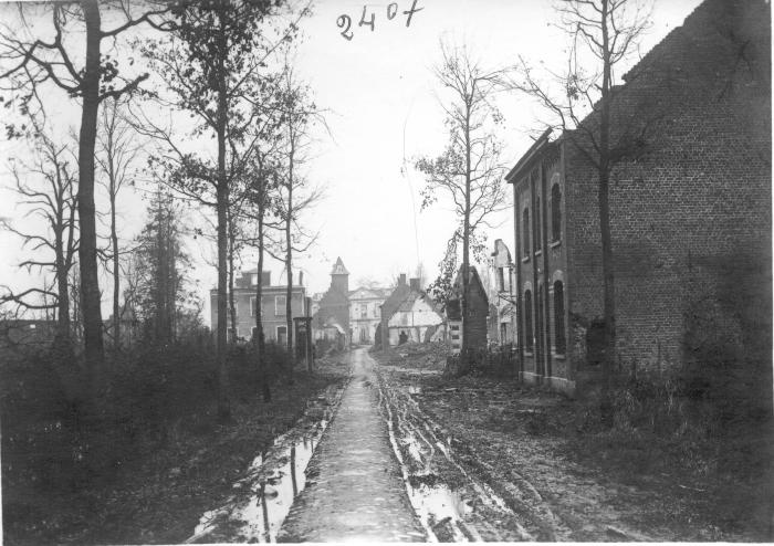 Puin in Remi Dewittestraat, Dadizele