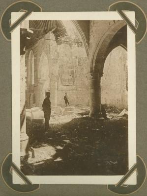 Interieur kerk Lampernisse (Diksmuide), 5 maart 1915