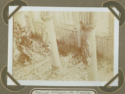 Interieur van verwoeste St.-Romboutskerk, Mechelen 15 september 1914
