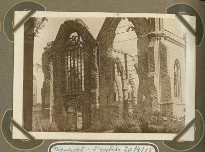 Ruïnes kerk, Nieuwpoort 20 september 1914