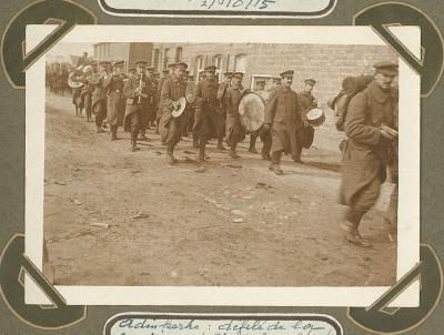 Optocht muziekkorps 2de linie, Adinkerke 2 oktober 1915