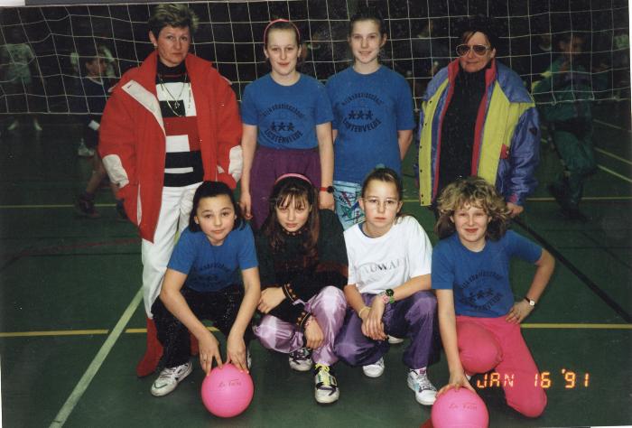 Netbal in het sportcentrum van Meulebeke, 16 januari 1991