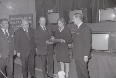 Ingebruikname van kabel-TV, Oostnieuwkerke 1975