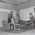Toneelkring van KWB speelt: 'Ik ben er en ik blijf er', Moorslede december 1972 