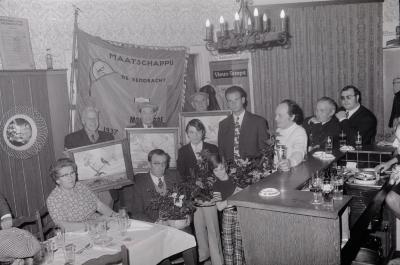 Viering vinkenkampioen café De Vierweg, Moorslede oktober 1972