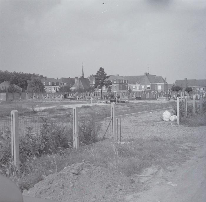 Gemeentelijke begraafplaats, Moorslede augustus 1972