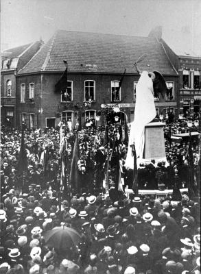 Onthulling monument voor gesneuvelden, Izegem