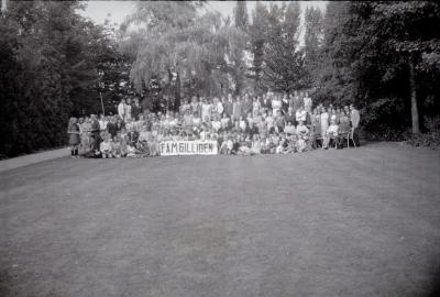 Groepsfoto familie Gillioen, Moorslede 1970