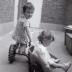 Ann en Hilde (Vanryckeghem?), Moorslede 1970