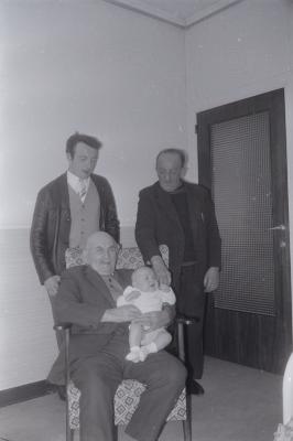 Viergeslacht Vanhecke (?), Moorslede 1970