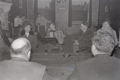 Huldiging Belgisch kampioen accordeonspelen, Staden 1969