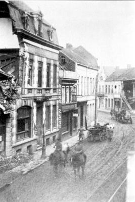 Duitse soldaten trekken terug uit Roeselare