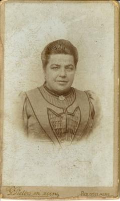 Foto vrouw, fotograaf Pieters en zoons
