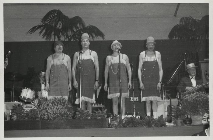 Verkiezing schuimwijnkoningin, 1963 & Brandweer Mozaïek, 1964