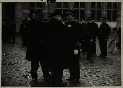 Uitreiking eretekens, 1936