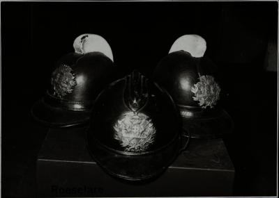 Drie helmen, 1960