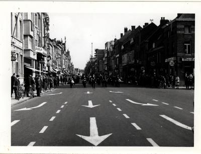 Huldiging 100-jarige Emiel Carbon, Roeselare, 1964