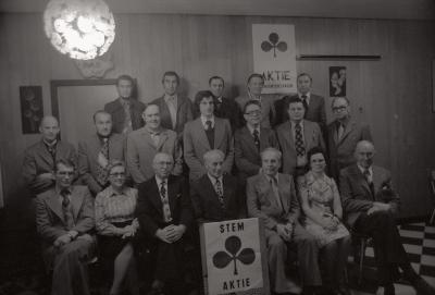 Groepsfoto lijst Aktie Gemeentebelangen, Staden december 1976
