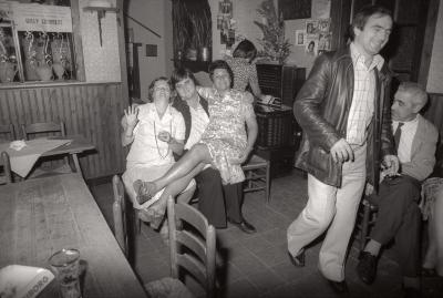 Feest in café Uilenspiegel, Moorslede 1976