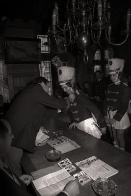 Viering 150 jaar harmonie: ontvangst op gemeentehuis, Moorslede 1976