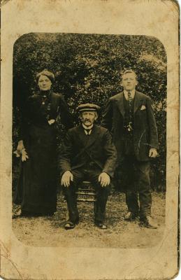 Familiefoto, Oostnieuwkerke, 1916
