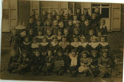 School, Oostnieuwkerke, 1912(?)