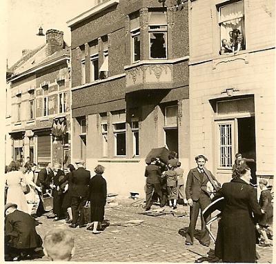 Plunderingen,  Izegem, 1944   