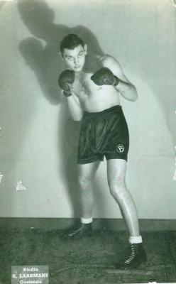 Bernard Vandoolaeghe als bokser, Gistel