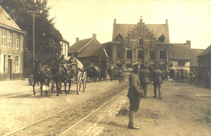 Militair transport, markt, Dadizele